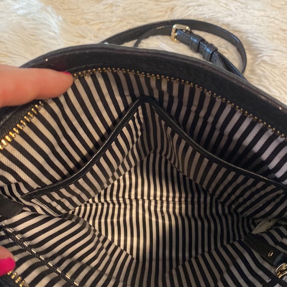 Kate Spade ♠️ black pebbled leather black cross body with gold hardware - Picture 8 of 12